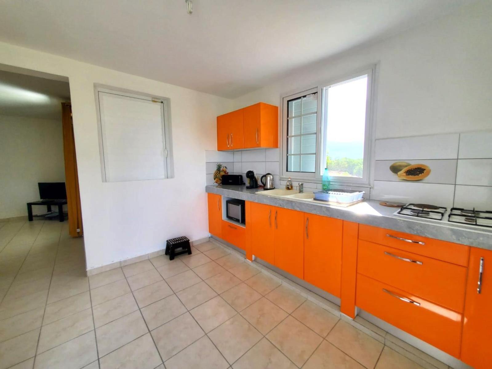 Superbe Appartement Avec Parking Gratuit Sainte-Anne  Exteriör bild